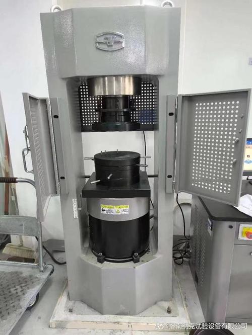 压力试验机 模拟复杂工况，为材料性能评估与产品质量控制保驾护航